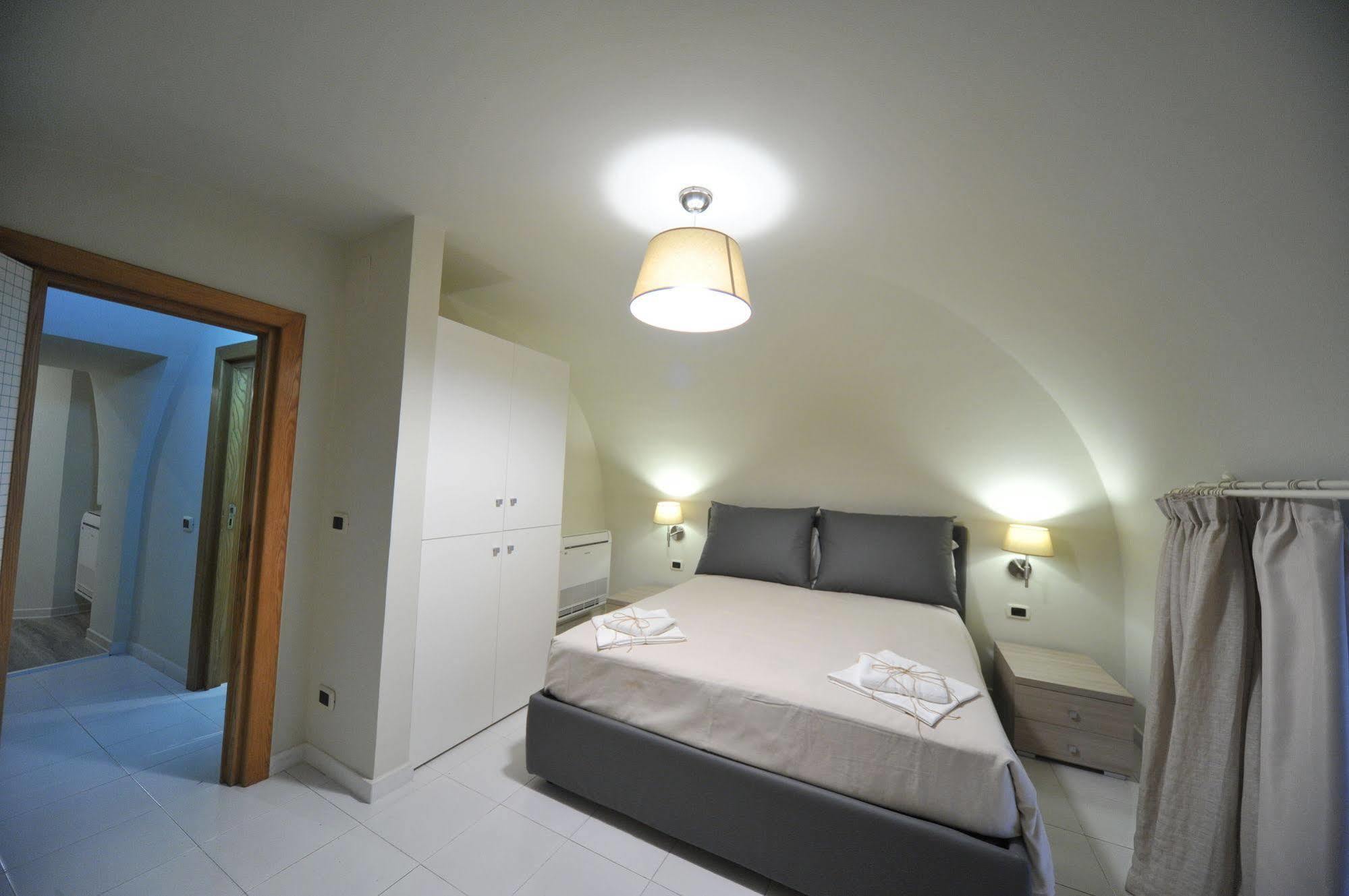 Bed and Breakfast Gatto Bianco House Bari Zewnętrze zdjęcie